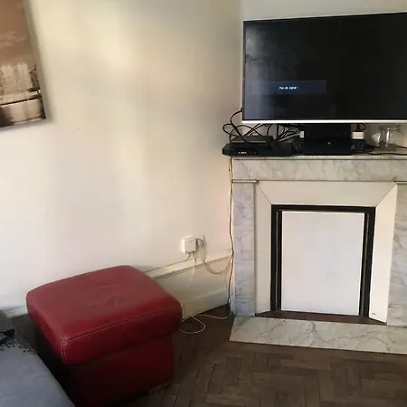 Holiday home Maison Entiere Emplacement Ideal Sur Amiens